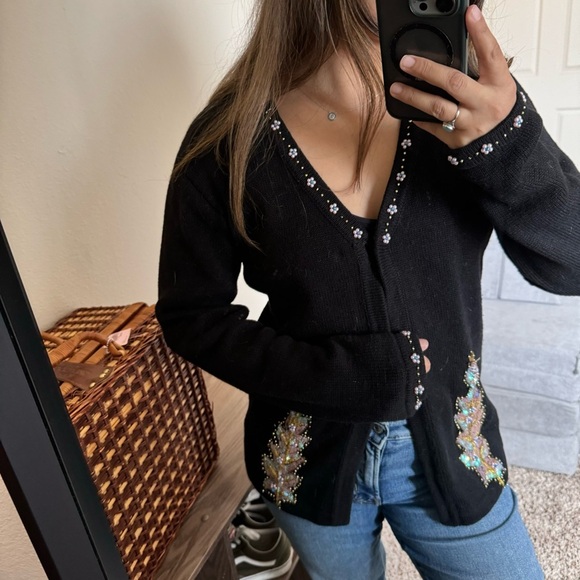 Vintage Beaded Cardigan - Picture 3 of 13